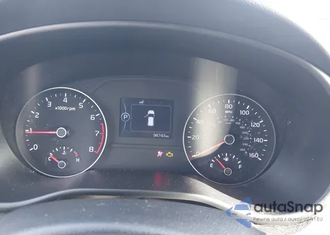 2018 Kia Sportage Lx z USA, uszkodzony, nr VIN KNDPM3AC7J7470628